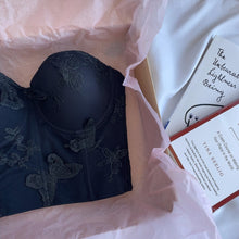 Load image into Gallery viewer, MALEE (size S to 3XL) Pre order