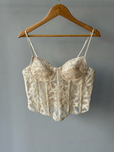 Load image into Gallery viewer, DAHLIA
